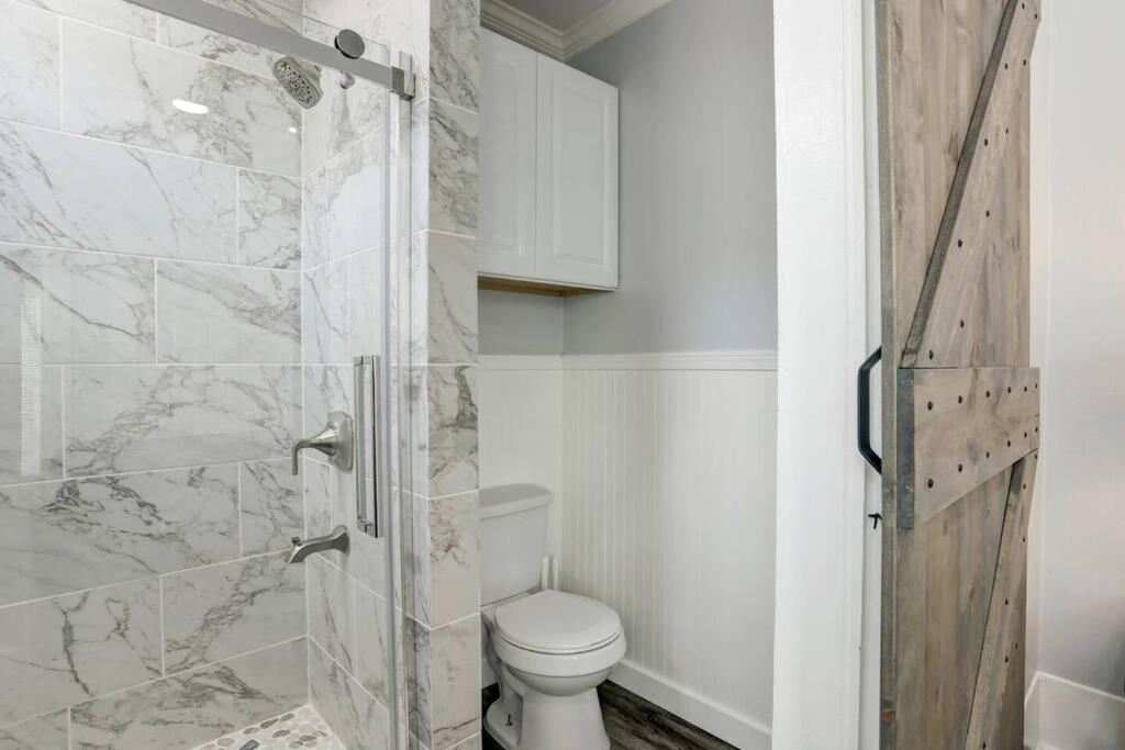 Renovated Bungalow! * Galveston